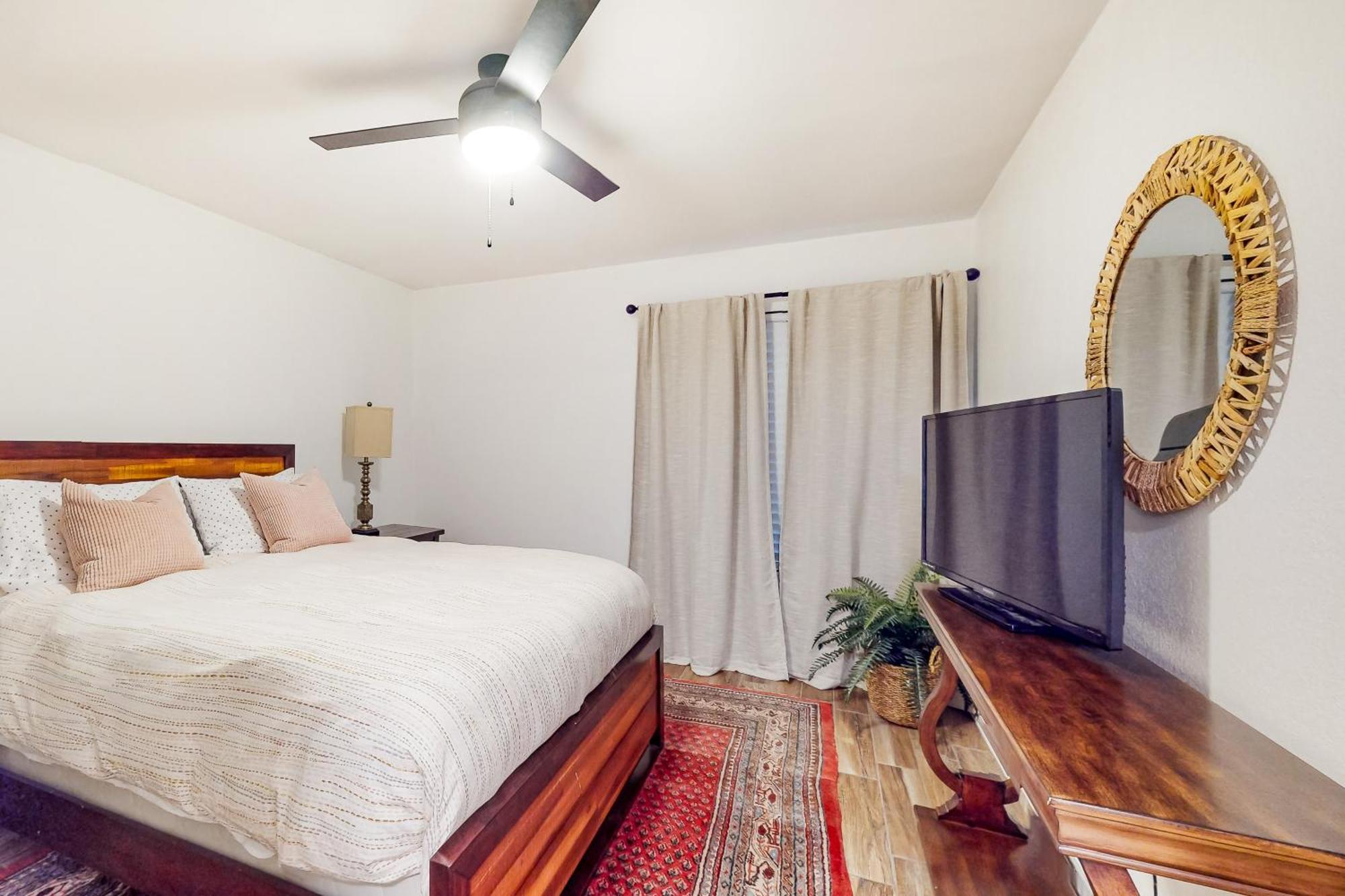 Away To A Continental Dream Retreat Holiday home Scottsdale
