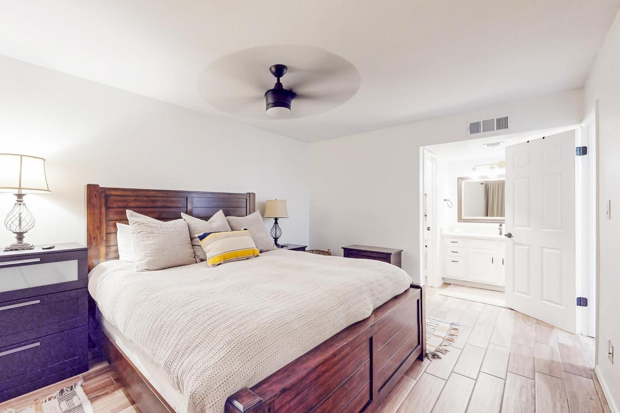 Holiday home Away To A Continental Dream Retreat