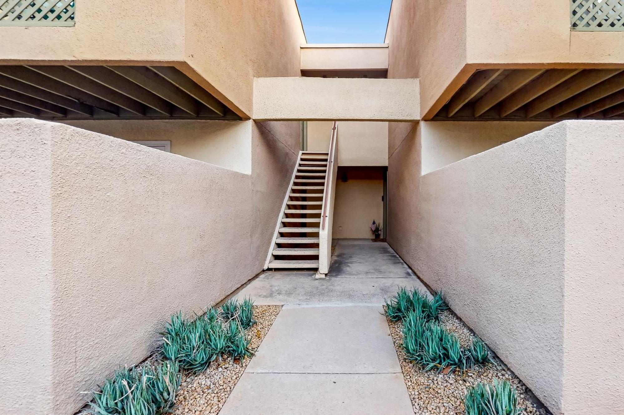 Away To A Continental Dream Retreat * Scottsdale